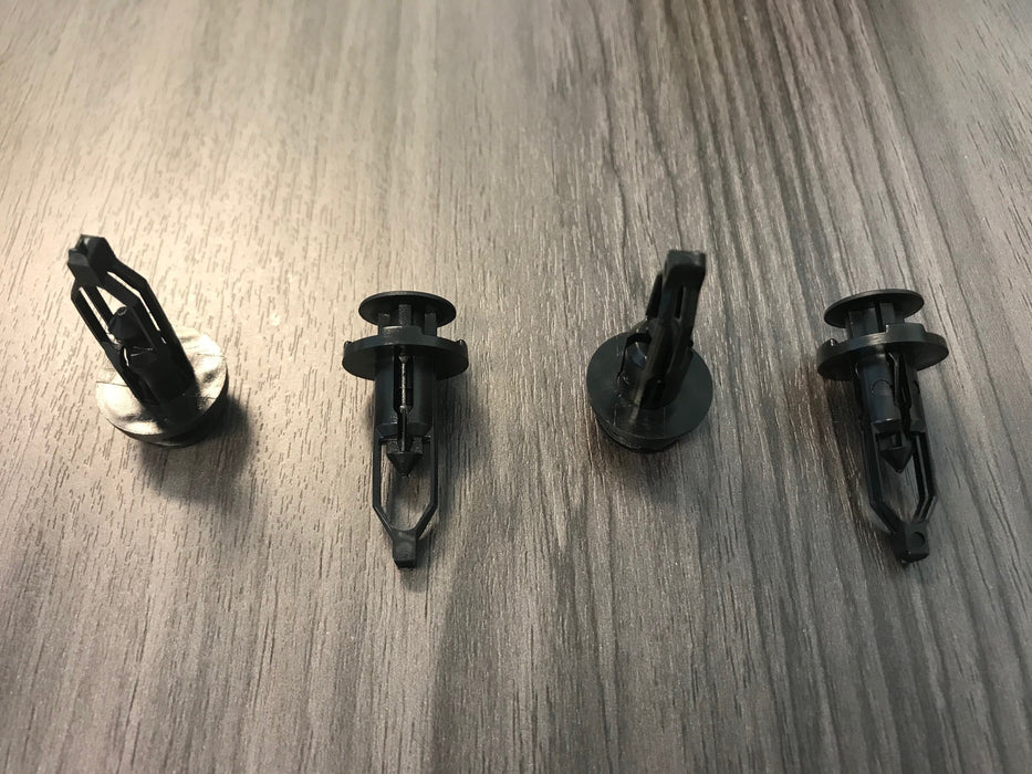 Pack of 4 Rivets / Retainer Clips / Hardware Toyota Tundra Tailgate Molding